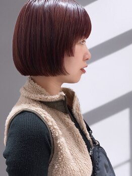エムサロン(emu salon)の写真/オ-ダ-メイドオリジナルトリ-トメントで、一人ひとりの髪質に合わせてトリ-トメントを調合。理想のツヤ髪へ