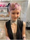 ケアブリーチダブルカラーデザインカラーピクシーカット