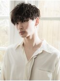 スパイラルパーマ　ラウンドマッシュ　メンズツーブロック