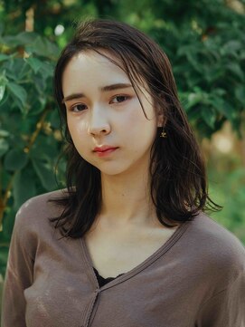 リュープリエ 笹塚(Lieu plie) ゆるふわ外ハネミディベージュカラー