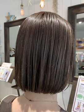 ビーフォーユー(B4U) パツっとでウェット・ミニボブ！