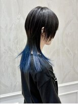 メルバイグラフ 梅田(mel by GRAFF) 黒と青がかっこいい中性ウルフ