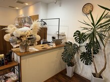 リアナージュ(Lienage)の雰囲気（お店を入って頂くと受付になります！）