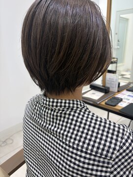アリーナ 船橋日大前店(arena) 女性らしい丸みショート