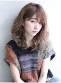 アーバンでちょっぴり大人な斜めバングミディ