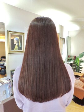 ヘアーアンドビューティーソレイユ ブラウンの組み合わせで深みと上品さを