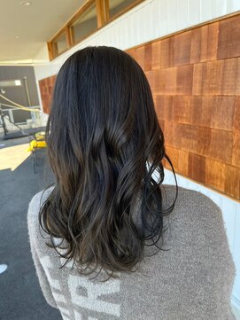 アンチ(ANTI) オリーブカラー