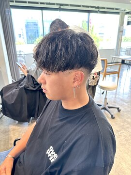 ザ オーダー(THE ORDER) 重めマッシュカットメンズマッシュヘアツイストパーマメンズヘア