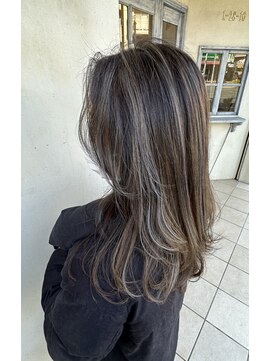 エイミーバイアフロート(amie by afloat) 《相性抜群》レイヤー×ハイライト