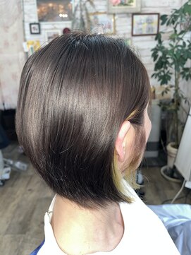 ヘアドゥアイザワ(Hair-do AIZAWA) コンパクトなミニボブ