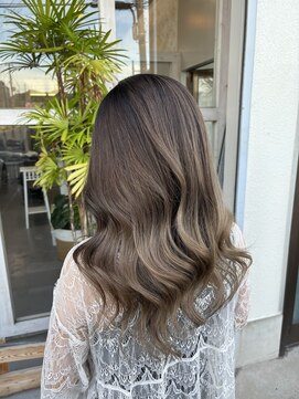 クラウド ナイン ブランシュ(CLOUD Nine blanche) グラデーションカラー