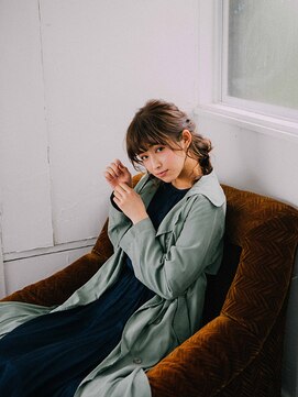 スタリー(Starry) 三つ編み下しアレンジ20代/30代/40代/ハレマチ通り