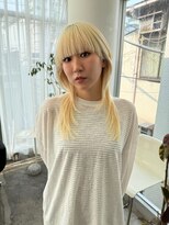 ジーナ オモテサンドウ(XENA)&nbsp;シールエクステでボブからロングウルフに