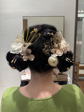 ユニックス アリオ亀有店(UNIX) 【10代20代ヘアアレンジ】ツインお団子