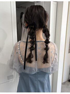 ジゼル 梅田(GiseL) 編みおろしツイン お呼ばれヘア 結婚式ヘア アップスタイル
