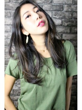 バジオットエイチ(BUZZIoT h) モードロング×バレイヤージュ