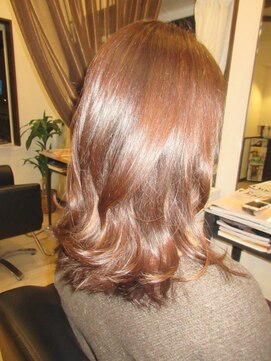 コア フィール ア デイ(COIFFURE A DAY) 【M3D見附今町】艶々ロング