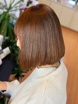 アークスヘアー&nbsp;アッシュべージュ★大人クールワンカールストレートボブ