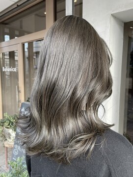 ボタニカ(Botanica) 透明感グリーンベージュ