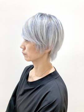 ヘアーライズ 池袋東口店(hair RISE) ハイブリーチで白髪を目立たなくしたカッコイイショートヘアー