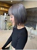 ミニボブ ぱつっとボブ ラインボブ シルバー ハイトーン/山中