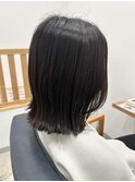 切りっぱなし外はねボブ