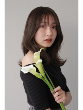 フークフーク(HOEK HOEK) 『抜け感ベージュカラー』