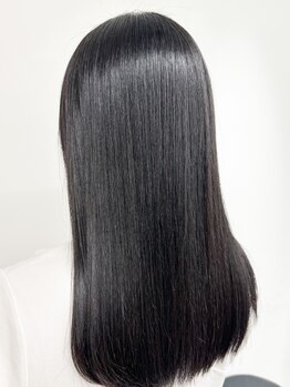 マーク 蕨西口(Marc)の写真/自然なストレートの髪質改善は《仙波》におまかせ!クセ・うねりを抑えたサラツヤ髪へ【髪質改善¥9900～】