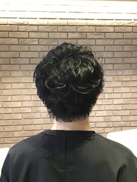美容室 マリオネット メンズパーマ