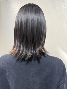 グルグル 妙典店(GULGUL) 切りっぱなし外ハネ×抜きっぱなしインナーカラー