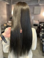 エルバイラビス 大宮(elu by lovis)&nbsp;《高橋亜美》オリーブグレージュ/ワンカラー/艶カラー/オリーブ