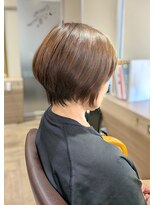 ヘアーズファイン(hair's fine)&nbsp;前髪あり耳掛け◎丸みくびれショートボブ20代30代40代