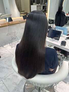 ロンドルピナス 小倉(Lond Lupinus) ミディアムヘア暗めカラー/デザインカラー/フェイスフレーミング