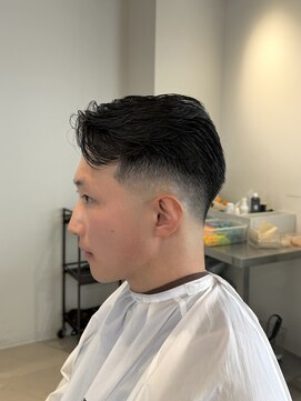 アコロン(acoron.) フェードカット/テーパーフェード/フェード/池袋メンズカット
