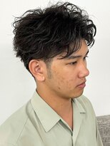 ラギッド 大野城店(RUGGED) ニュアンスパーマ ツーブロック ビジネス 眉毛カット 20代 黒髪