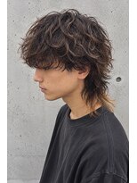 ORI. men’s hair by ENURE【オリ メンズヘア バイ エヌア】&nbsp;メンズ　マッシュウルフ　ポイントブリーチ