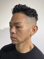 40代男性髪型オススメ東京バーバー日本橋スキンフェードパーマ