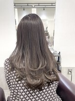 ジゼル 博多筑紫口店(GiseL)&nbsp;透明感レイヤーカット【博多駅筑紫口】@halu_the_world