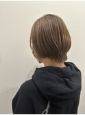 ショートボブ×ニュアンスカラー×地毛風ストレート