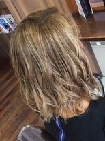 ヘアークリアー せんげん台&nbsp;個性派大人のグラデーションカラー ブラウンベージュ 外国人風