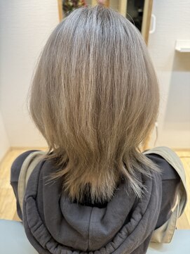 アリビオ(alivio) 【シルバーグレー】ウルフレイヤー