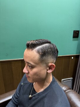 ヒロギンザバーバーショップ 丸の内店(HIRO GINZA BARBER SHOP) メンズ　フェード　大手町　東京