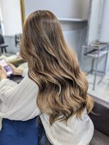 オズ 安積店(OZ)&nbsp;ダブルカラー外ハネボブインナーカラーハイライトケアブリーチ