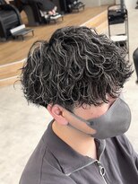 ラヴィズムバイフィフス(LUVISM by fifth) 波巻きスパイラルツイストスパイラルパーマメッシュハイライト