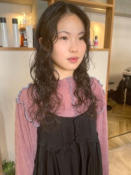 レス 伏見(LESS) ロングパーマ