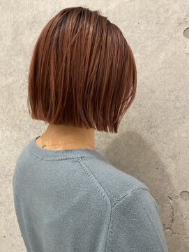 リノア 鵠沼海岸(LINOA) ハイトーンボブ/ピンクオレンジ