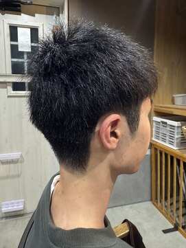 クロノ(CHRONO) ソフトモヒカン風刈り上げ