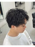 センターパートツイストスパイラルパーマ