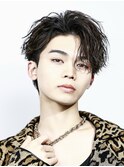 ツーブロックメンズ縦落ちツイストスパイラルパーマ耳かけヘア