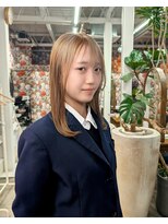 アンゼロ(UNZELO)&nbsp;高校卒業記念のブロンドベージュ